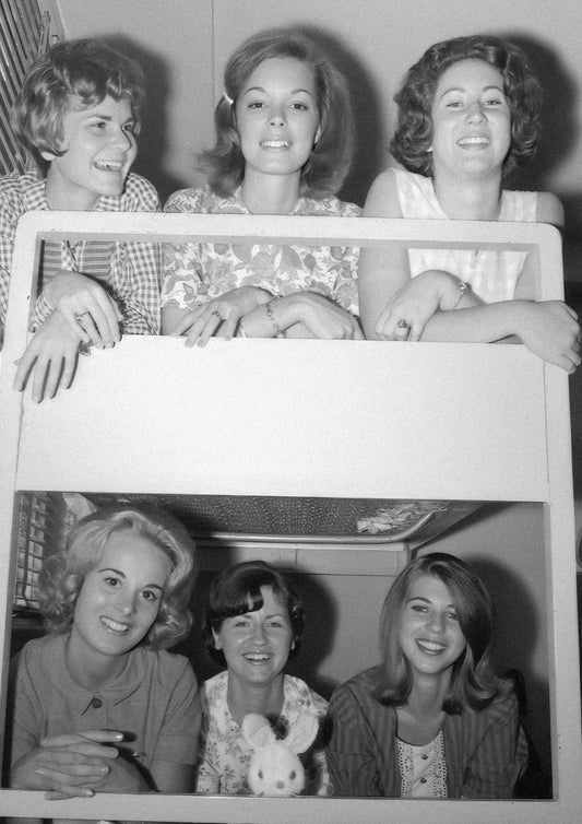 vintage girl crew - UNIVEA